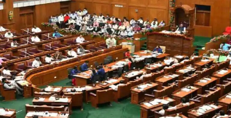 Karnataka Assembly passes Bill to raising SC/ ST quota Karnataka Assembly passes Bill to raising SC/ ST quota